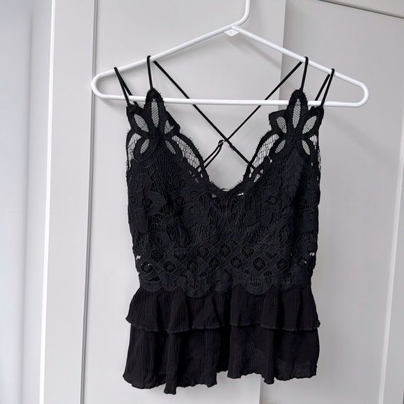 Women's Black Flower Tank Top - Picture 2 of 5